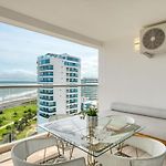 Sea View And Stunning Sunsets 5Min Walk Airport