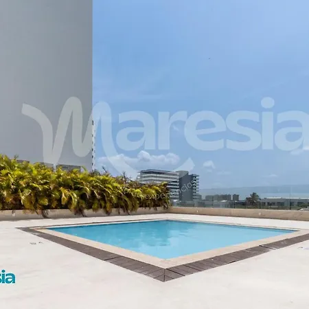 Sea View And Stunning Sunsets 5min Walk Airport Apartamento *