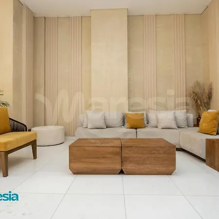 Sea View And Stunning Sunsets 5min Walk Airport Apartamento *